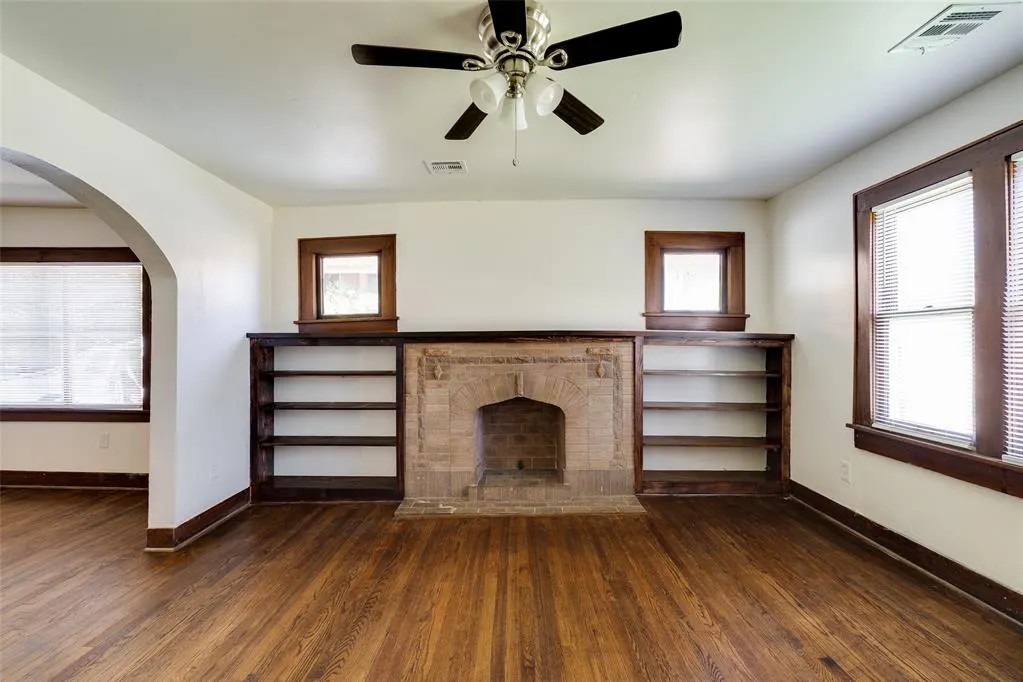 Photo 4 — 1618 NE 11th Street, Oklahoma City, OK 73117