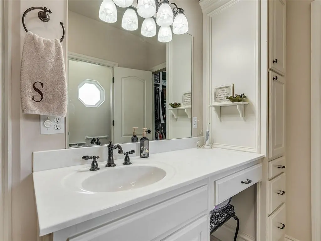Photo 21 — 11104 Shoreside Drive, Oklahoma City, OK 73170