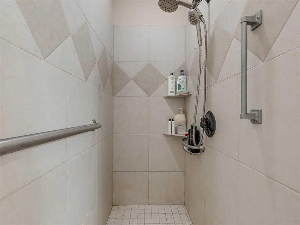 Photo 23 — 11104 Shoreside Drive, Oklahoma City, OK 73170