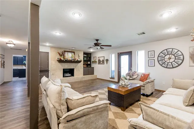 Photo 6 — 909 Jami Lane, Elk City, OK 73644