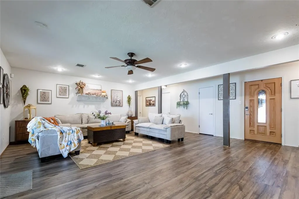 Photo 7 — 909 Jami Lane, Elk City, OK 73644