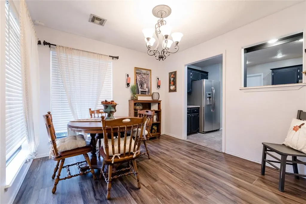 Photo 9 — 909 Jami Lane, Elk City, OK 73644