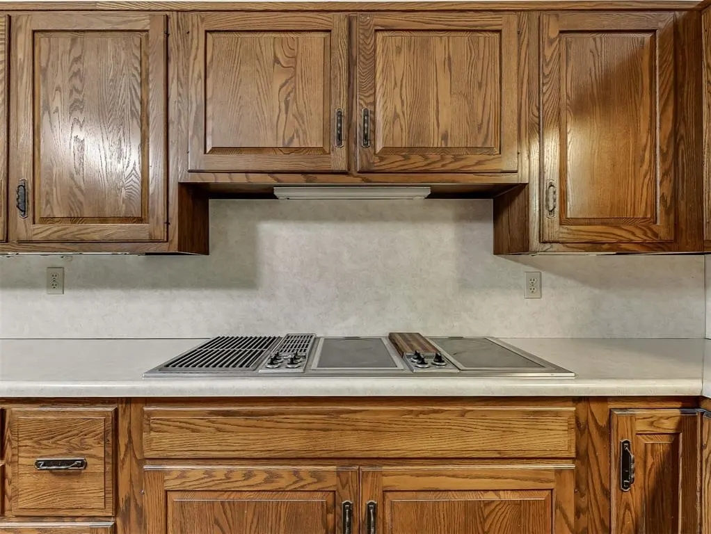 Photo 14 — 2616 Walnut Road, Norman, OK 73072