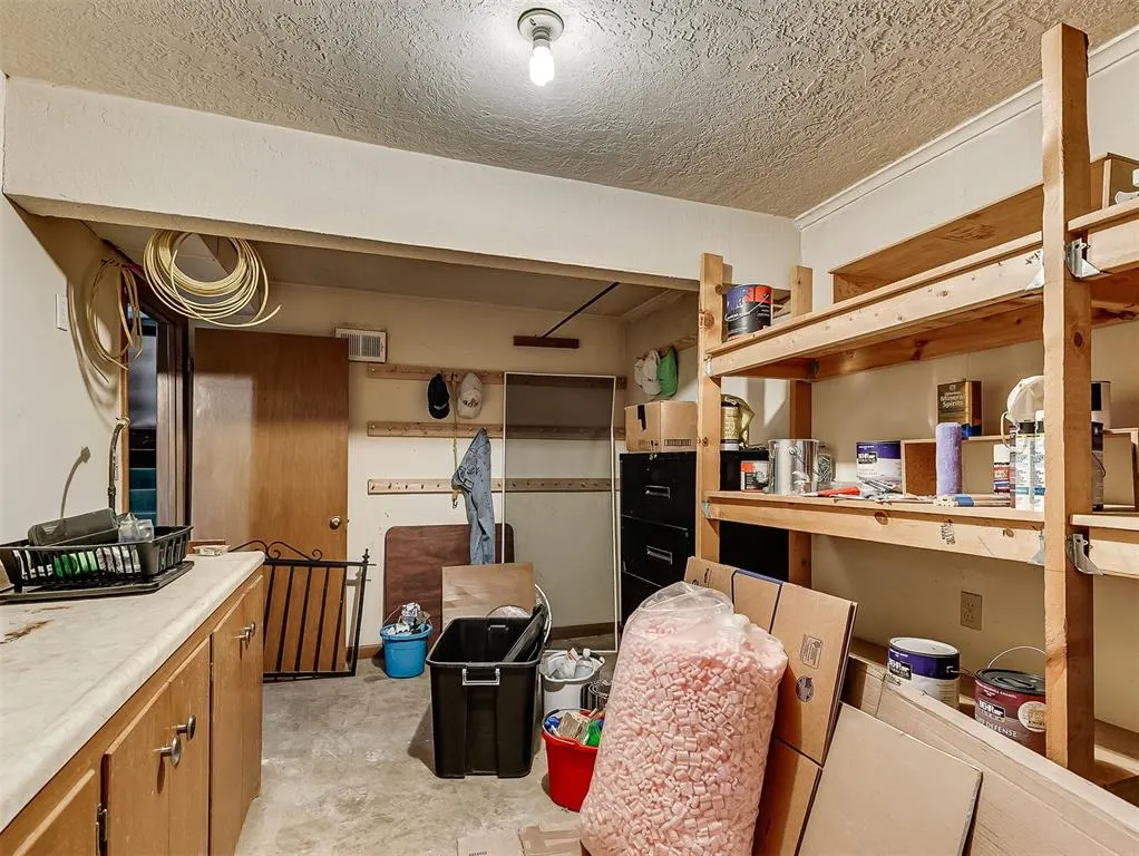Photo 39 — 2616 Walnut Road, Norman, OK 73072