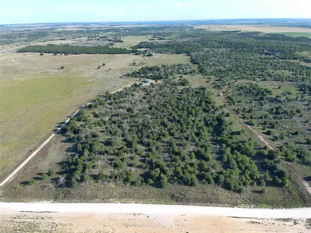 Photo 4 — 234884 E 660 Road, Canton, OK 73724