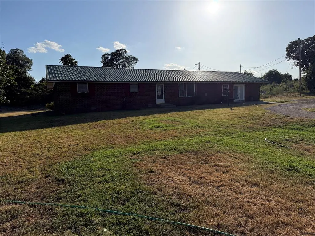 Photo 17 — 234884 E 660 Road, Canton, OK 73724