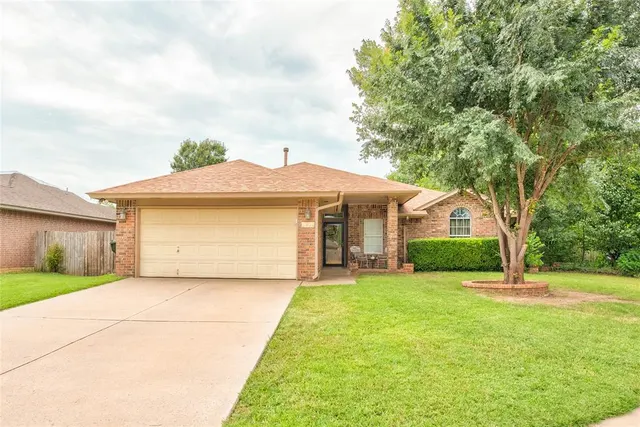Front exterior — 2057 Rising Hill Drive, Norman, OK 73071