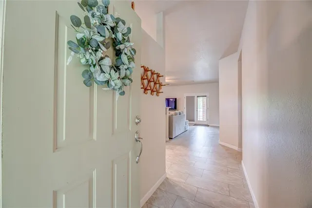 Photo 4 — 2057 Rising Hill Drive, Norman, OK 73071
