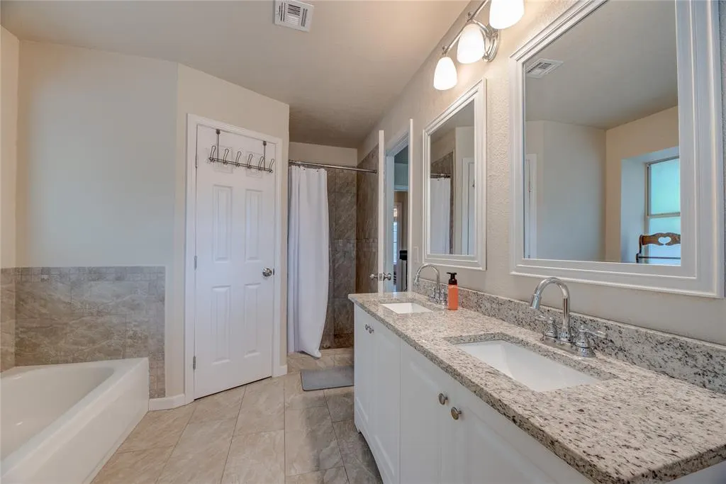 Photo 16 — 2057 Rising Hill Drive, Norman, OK 73071
