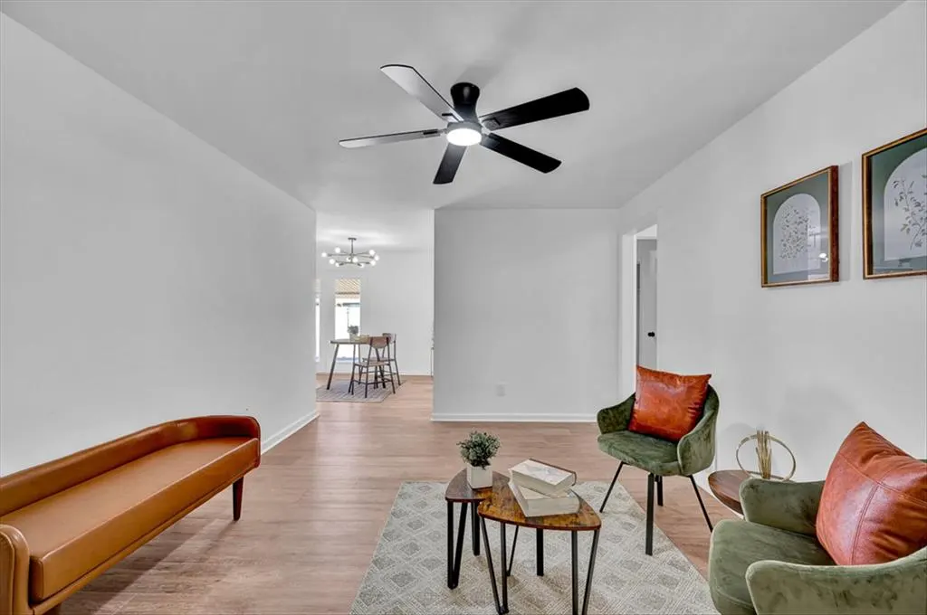 Photo 9 — 125 SW 6th Street, Moore, OK 73160