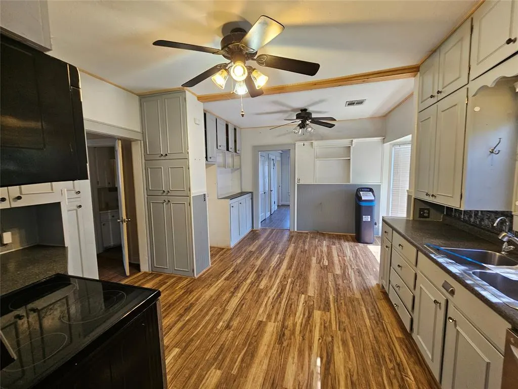 Photo 25 — 125 W Midland Street, Shawnee, OK 74804