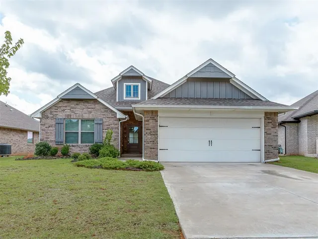 Photo 2 — 8300 Lambert Way, Edmond, OK 73034