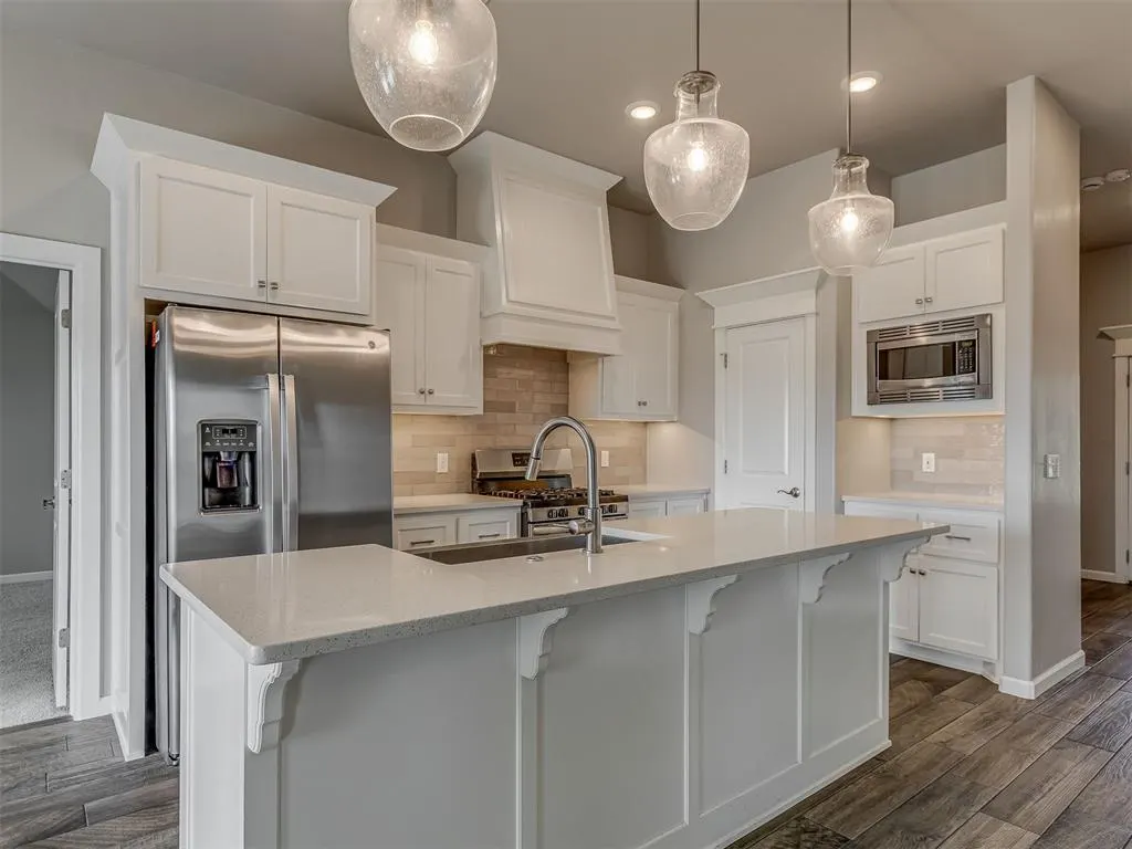 Photo 7 — 8300 Lambert Way, Edmond, OK 73034