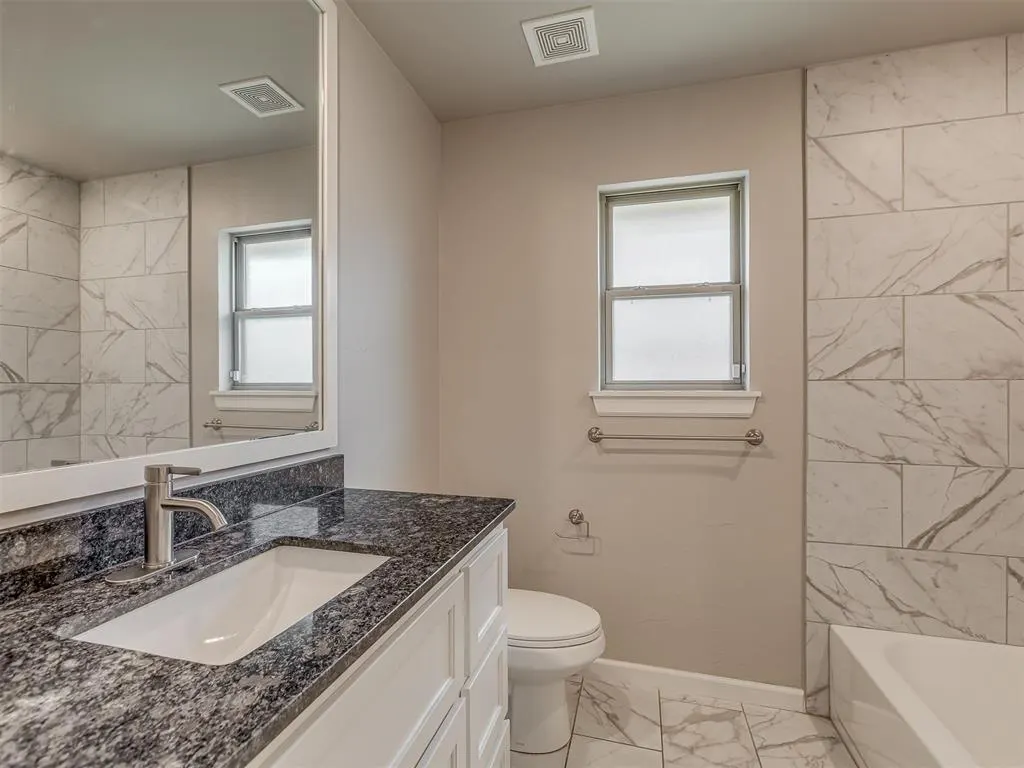 Photo 19 — 8300 Lambert Way, Edmond, OK 73034
