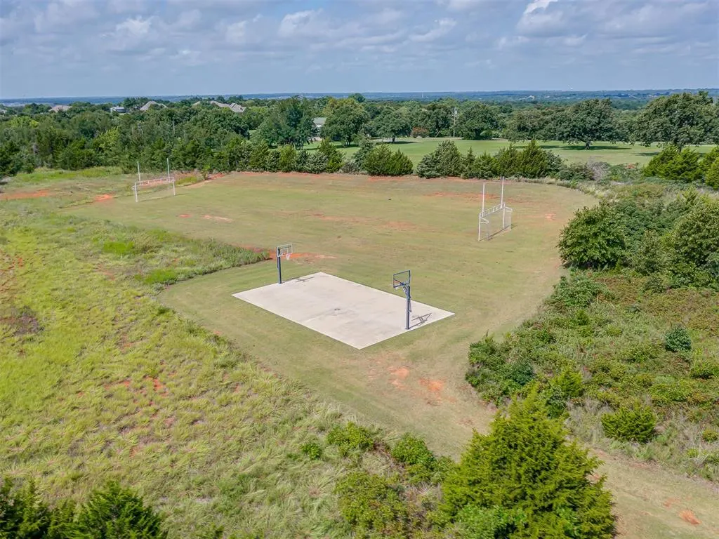 Photo 26 — 8300 Lambert Way, Edmond, OK 73034