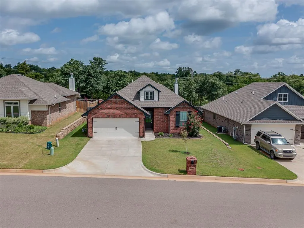 Front exterior — 8525 Stark Street, Arcadia, OK 73007