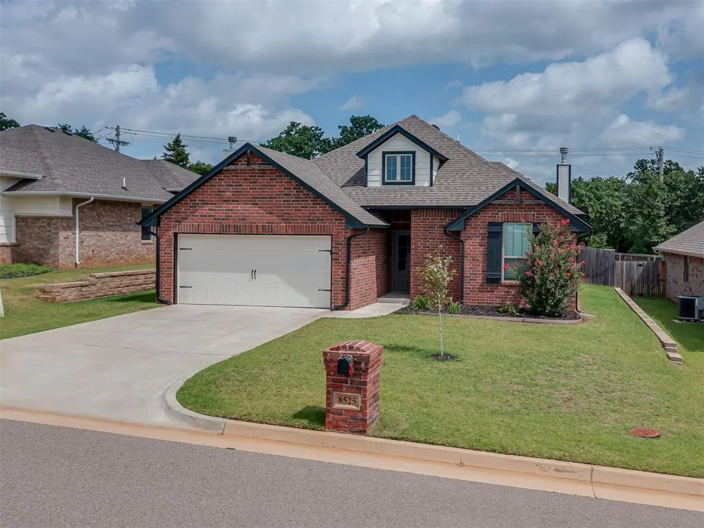 Photo 2 — 8525 Stark Street, Arcadia, OK 73007