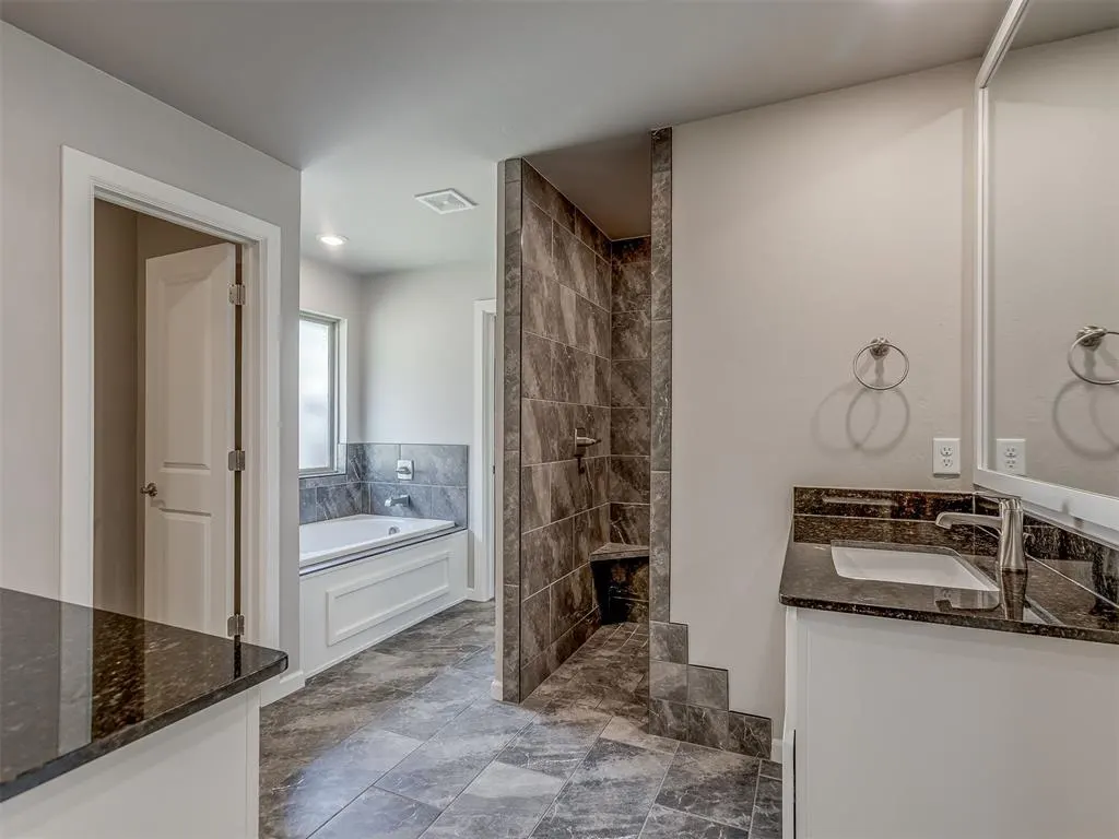 Photo 11 — 8525 Stark Street, Arcadia, OK 73007
