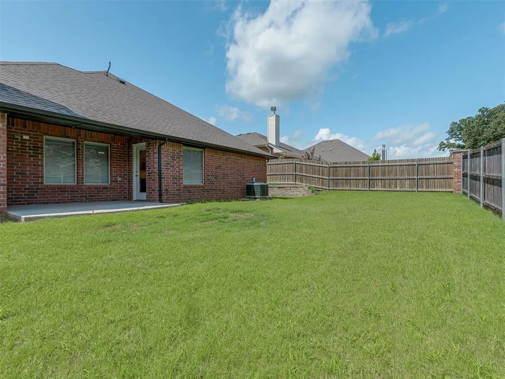 Photo 21 — 8525 Stark Street, Arcadia, OK 73007