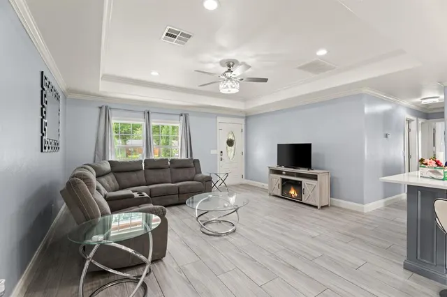 Photo 6 — 1303 N Carol Lane, Oklahoma City, OK 73127