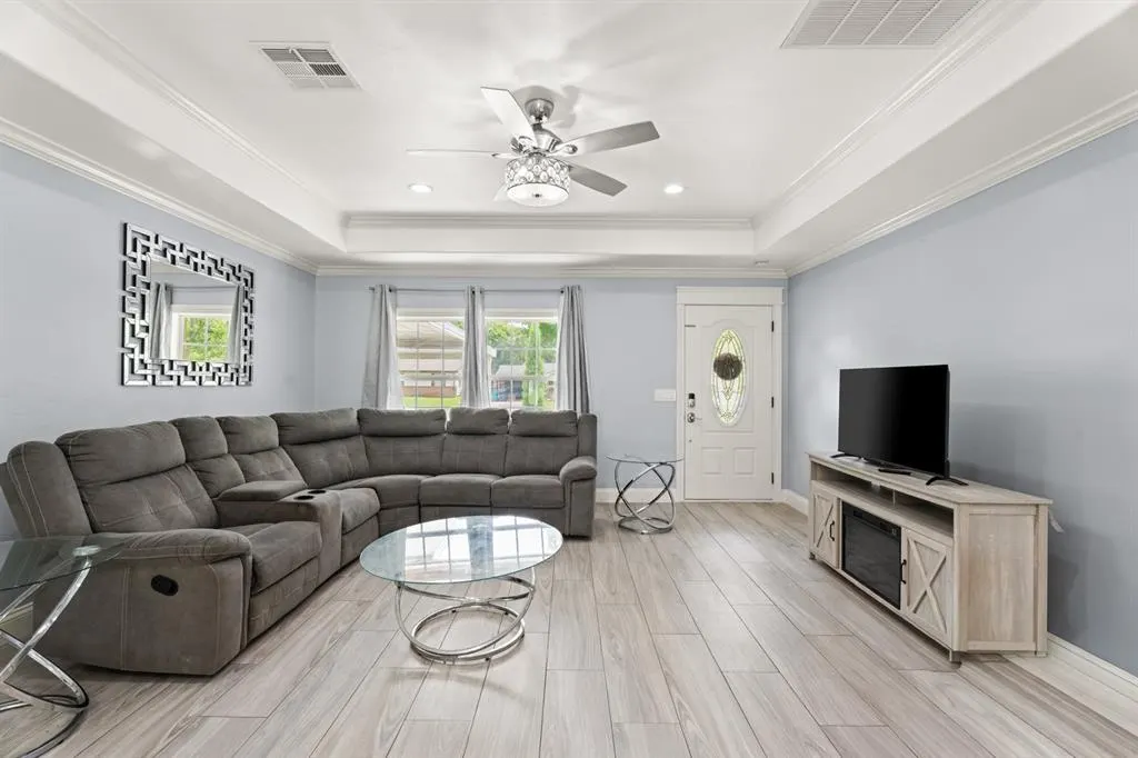 Photo 7 — 1303 N Carol Lane, Oklahoma City, OK 73127