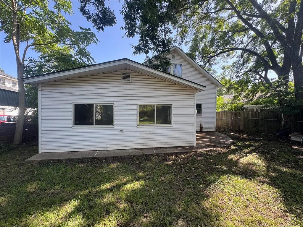 Photo 23 — 1316 E 9th Street, Shawnee, OK 74801