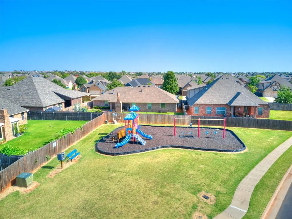 Photo 41 — 4901 NW 155th Street, Edmond, OK 73013
