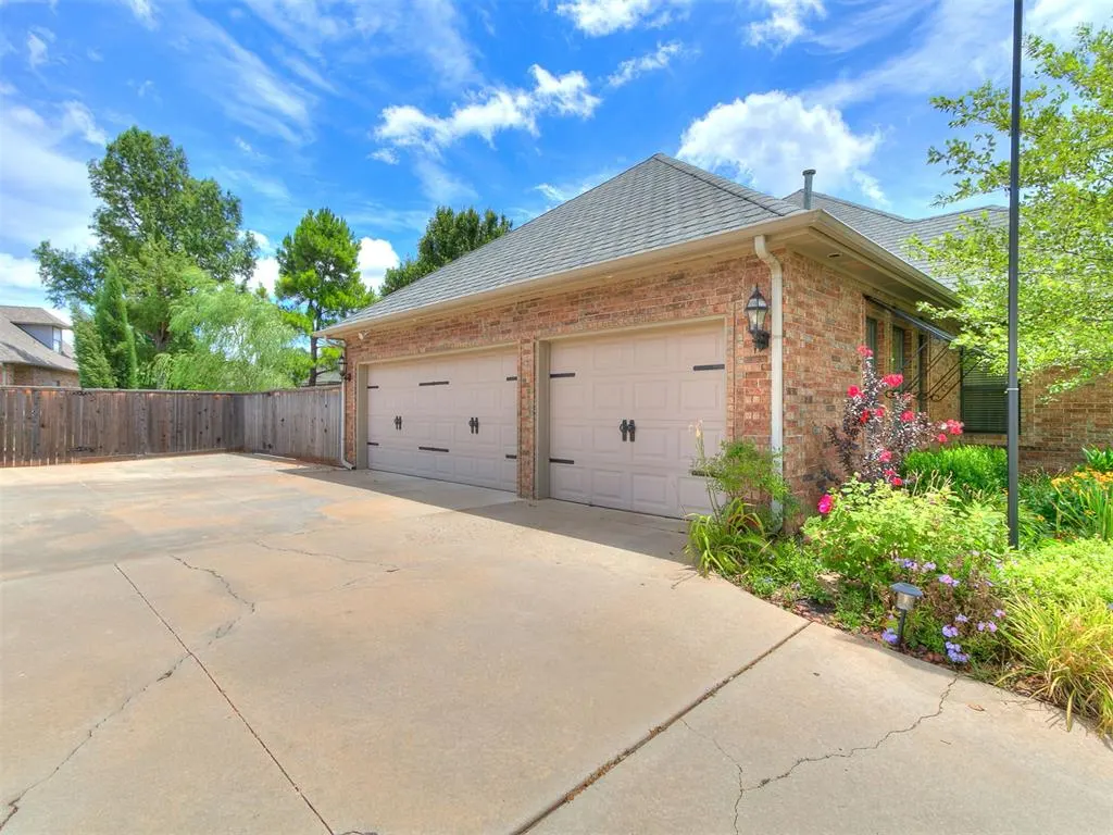 Photo 38 — 12608 N Cobblestone Parkway, Oklahoma City, OK 73142