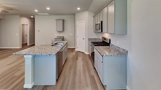 Photo 7 — 10504 SW 41st Place, Oklahoma City, OK 73099