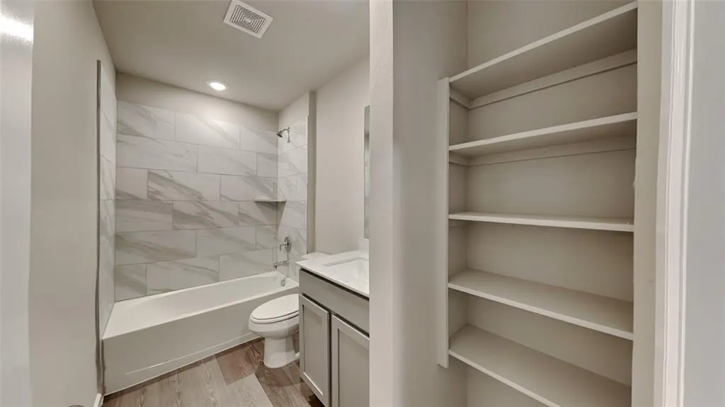 Photo 14 — 10504 SW 41st Place, Oklahoma City, OK 73099