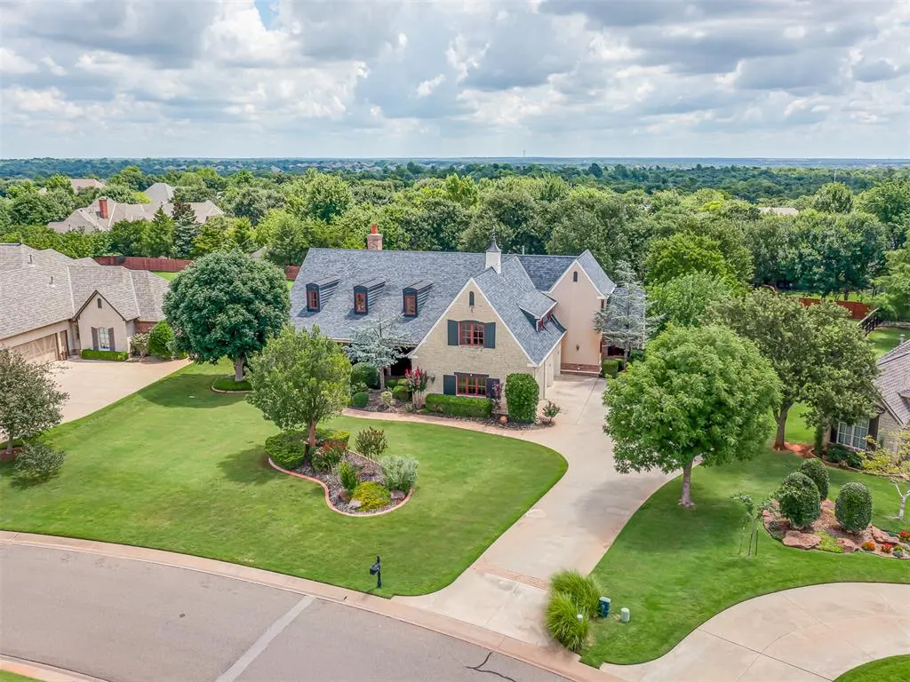 Photo 9 — 3724 Stagmoor Road, Edmond, OK 73034