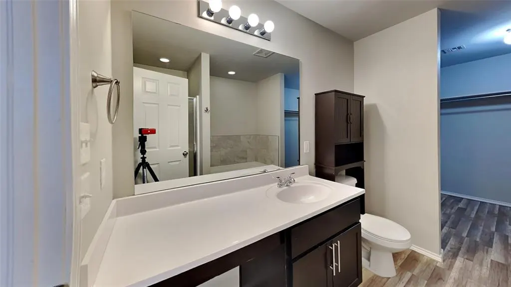 Photo 11 — 1901 W Autumn Way, Mustang, OK 73064