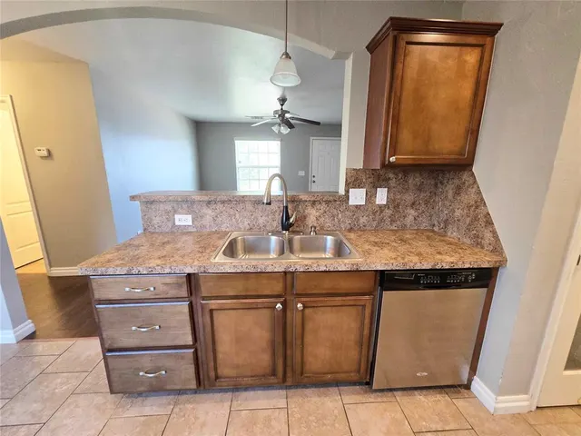 Photo 8 — 6117 Cielo Terrace, Oklahoma City, OK 73149