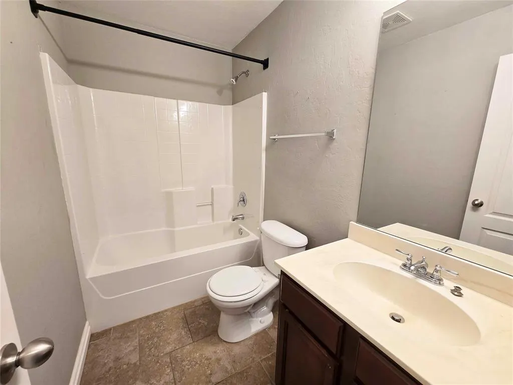 Photo 10 — 6117 Cielo Terrace, Oklahoma City, OK 73149