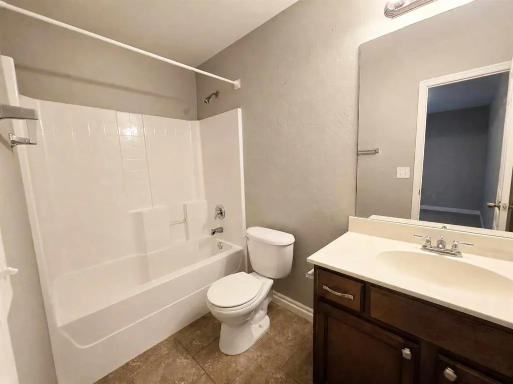 Photo 13 — 6117 Cielo Terrace, Oklahoma City, OK 73149