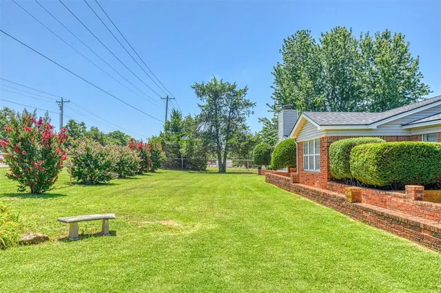 Photo 5 — 3400 NE 108th Avenue, Norman, OK 73026