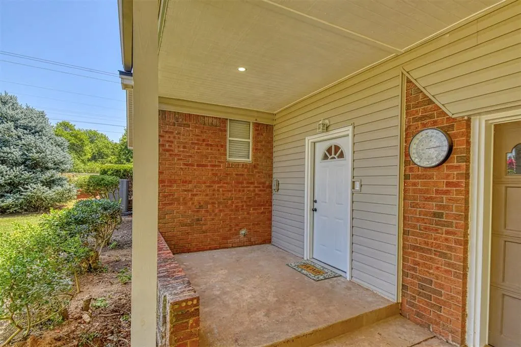 Photo 8 — 3400 NE 108th Avenue, Norman, OK 73026