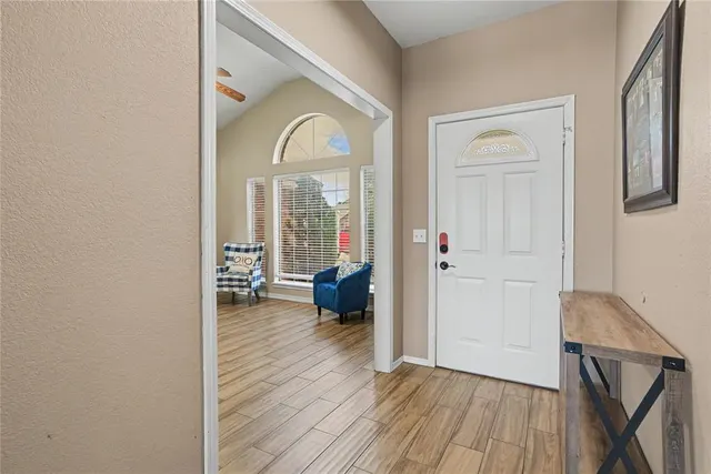 Photo 7 — 904 N Towne Circle, Altus, OK 73521