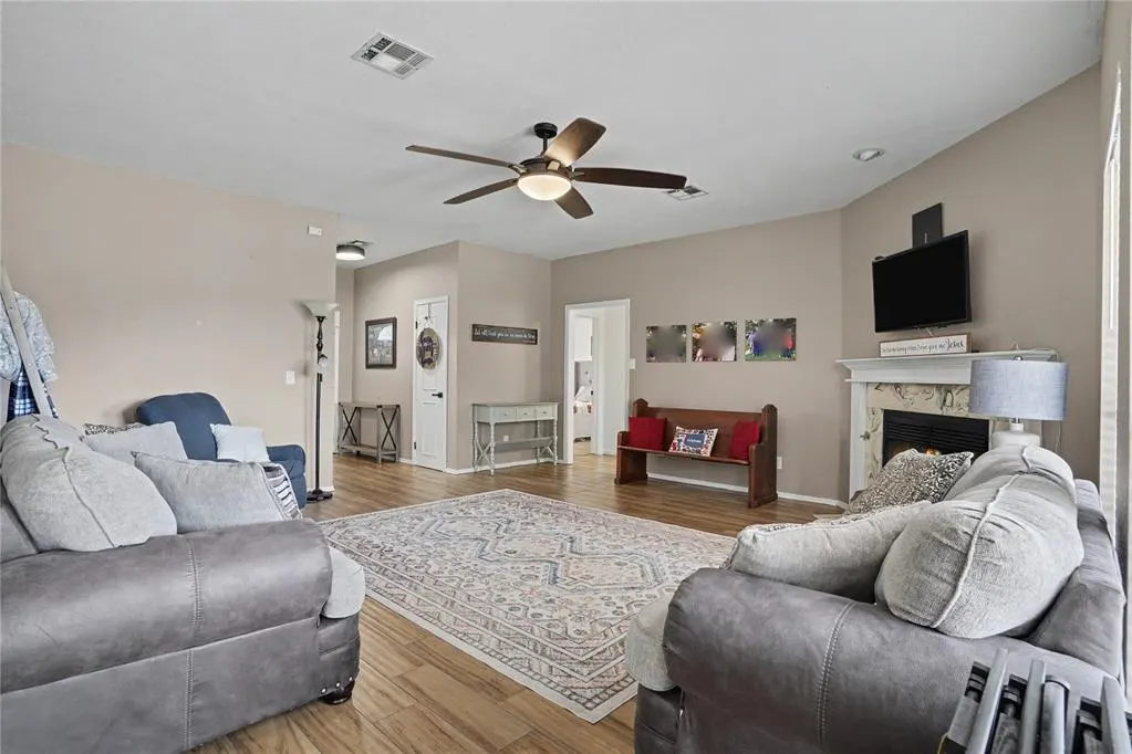 Photo 11 — 904 N Towne Circle, Altus, OK 73521