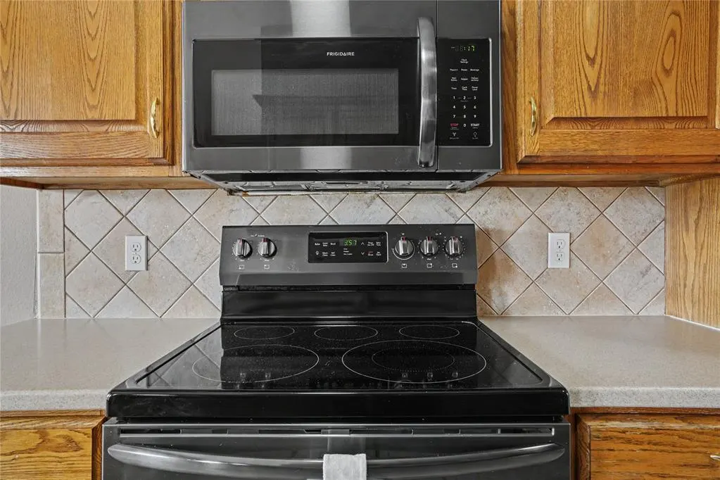 Photo 19 — 904 N Towne Circle, Altus, OK 73521