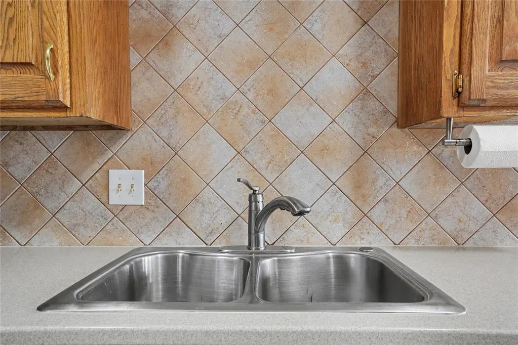 Photo 20 — 904 N Towne Circle, Altus, OK 73521