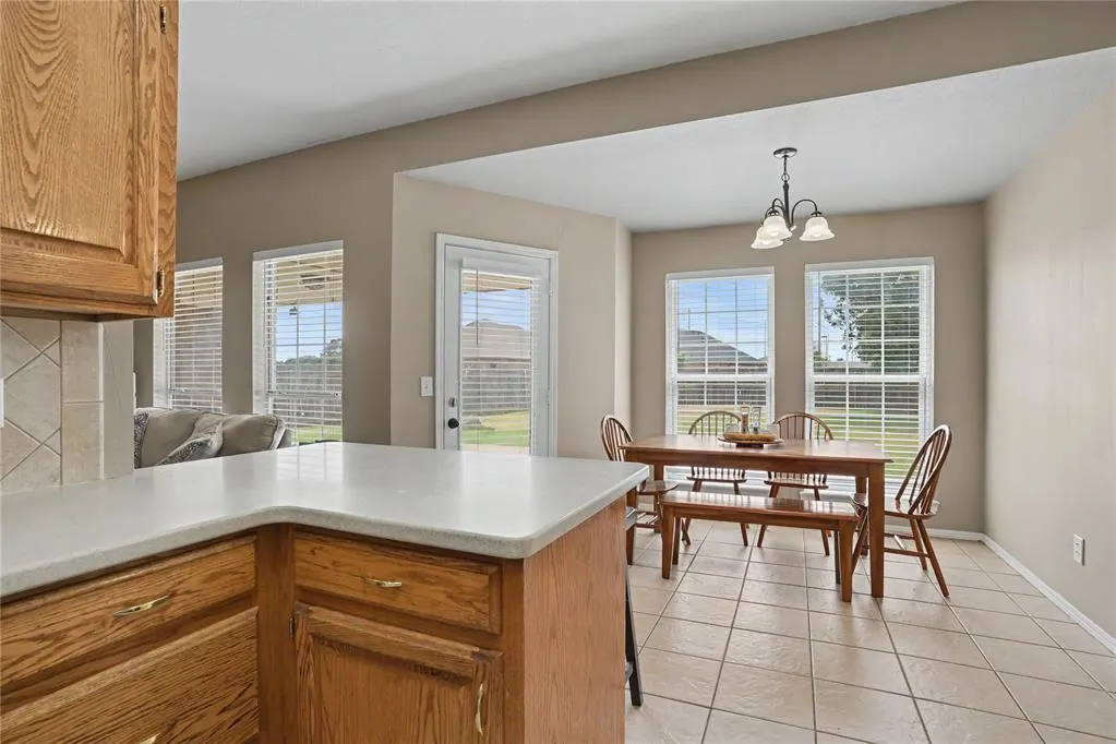 Photo 21 — 904 N Towne Circle, Altus, OK 73521