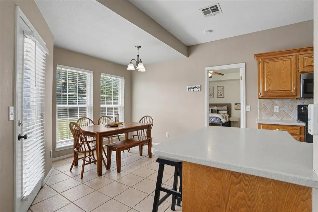 Photo 22 — 904 N Towne Circle, Altus, OK 73521