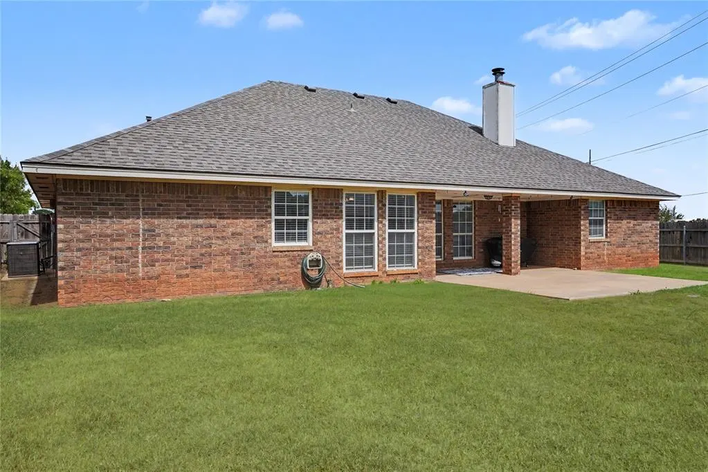 Photo 38 — 904 N Towne Circle, Altus, OK 73521