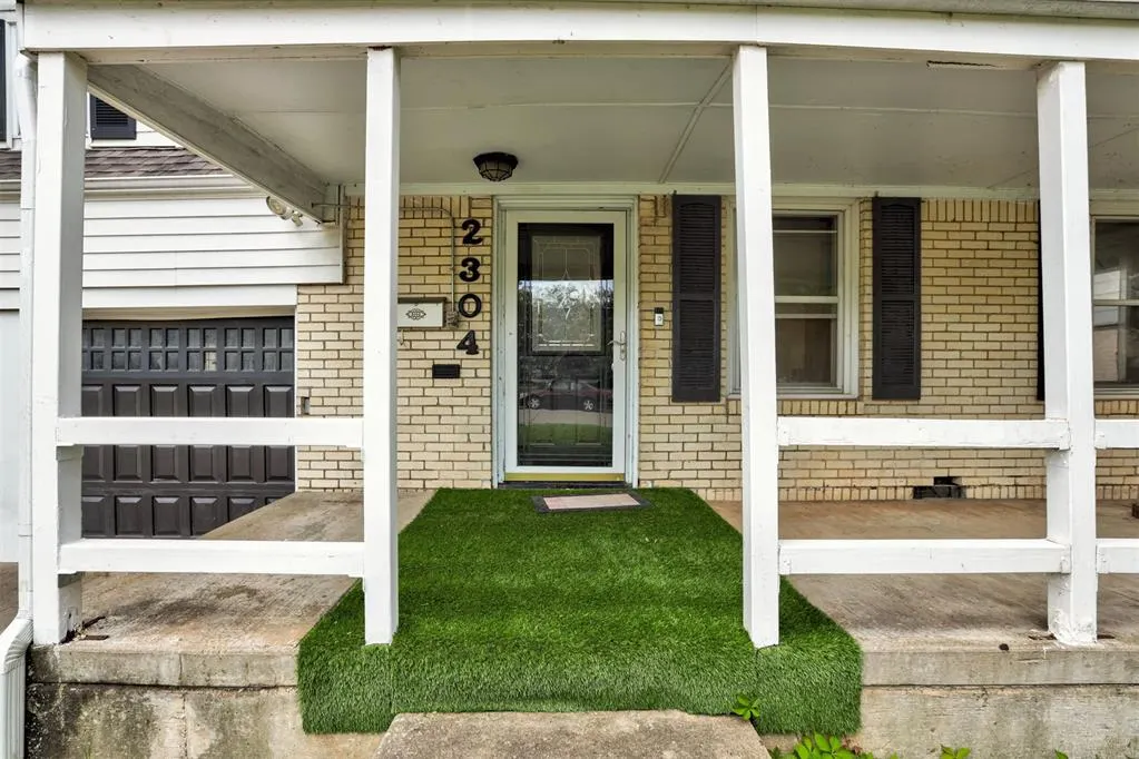 Photo 5 — 2304 NW 25th Street, Oklahoma City, OK 73107