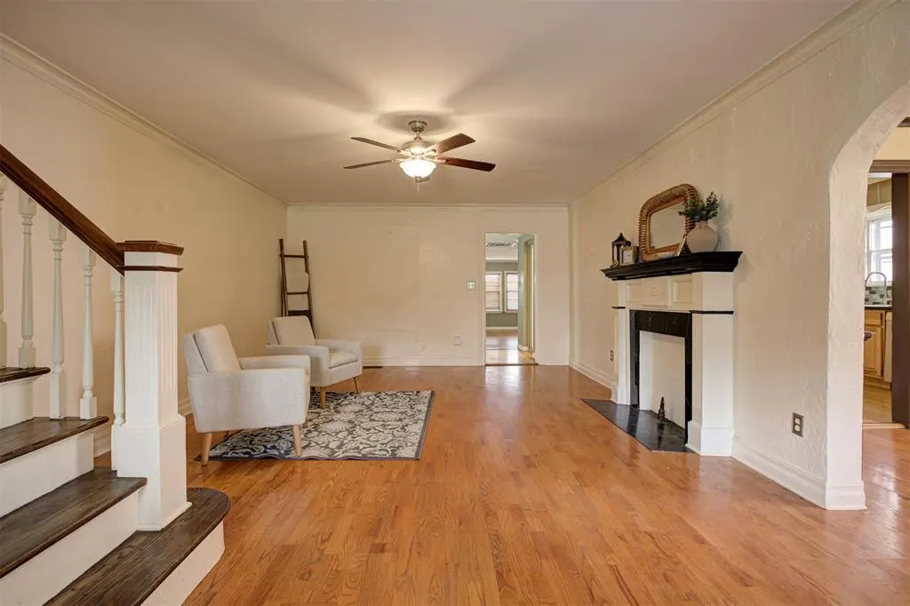 Photo 9 — 2304 NW 25th Street, Oklahoma City, OK 73107