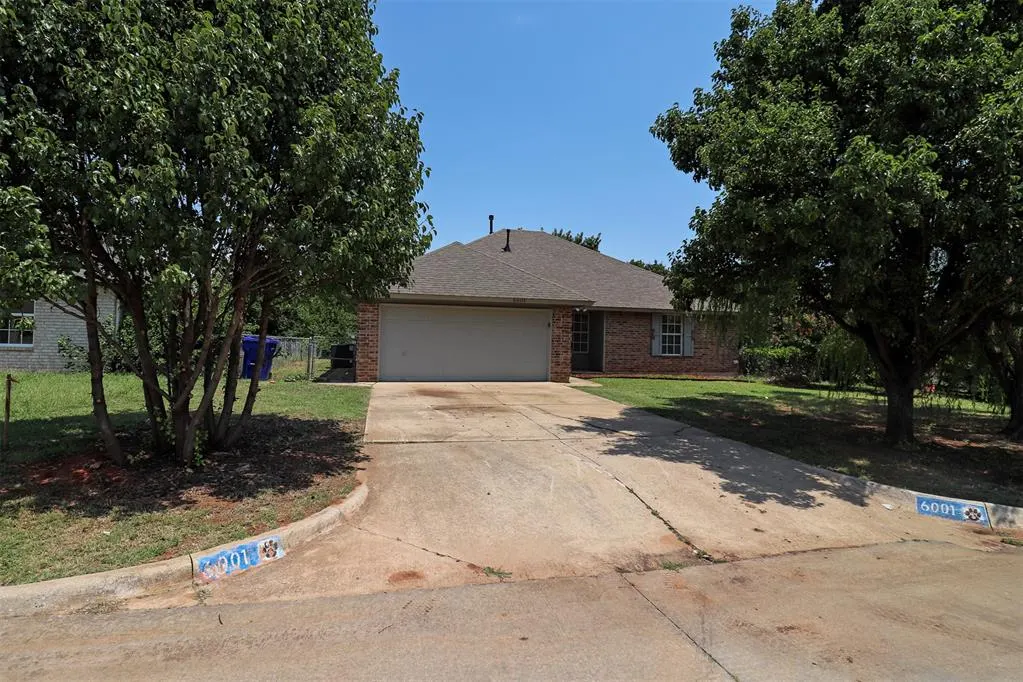 Photo 2 — 6001 SE 8th Street, Oklahoma City, OK 73110