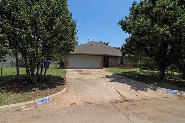 Photo 2 — 6001 SE 8th Street, Oklahoma City, OK 73110