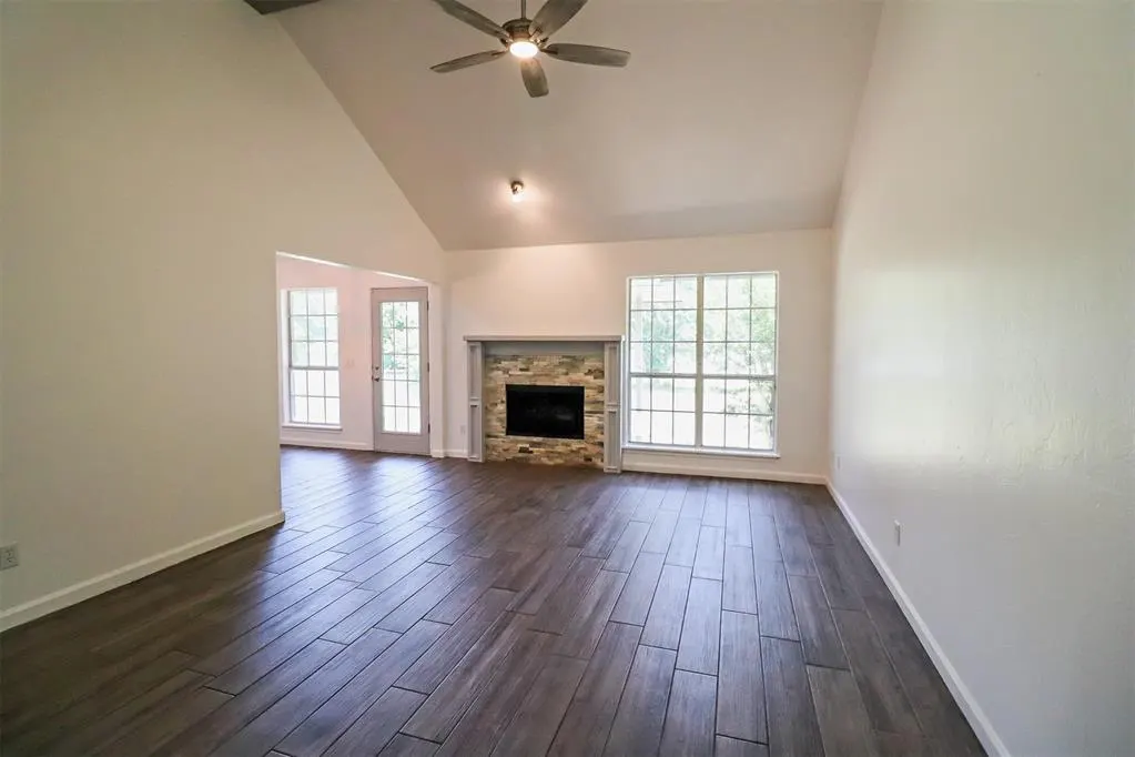 Photo 5 — 6001 SE 8th Street, Oklahoma City, OK 73110