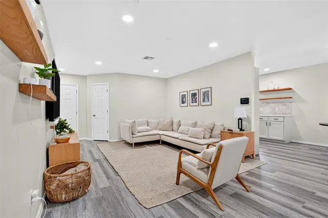 Photo 5 — 8513 N Phillips Avenue, Oklahoma City, OK 73114